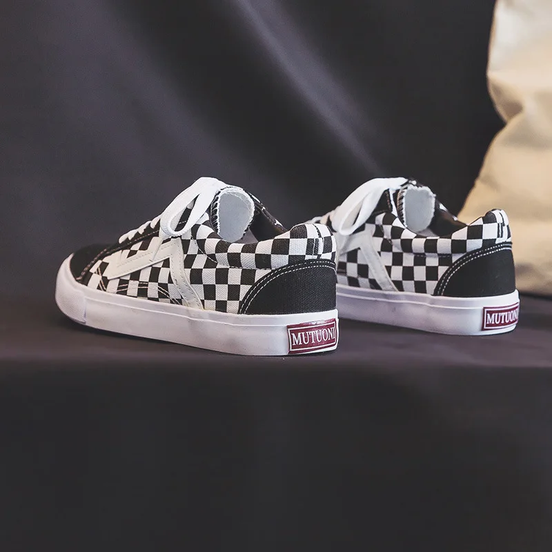 Sepatu kets kasual untuk pria  - Vans Shoes Old Skool ulasan dan harga